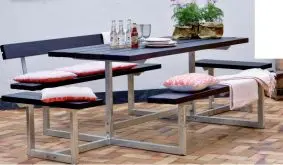 Das 177 x 160 x 73 cm Gartenset aus Dänemark kann um Rückenlehnen und Anbaumodule ergänzt werden