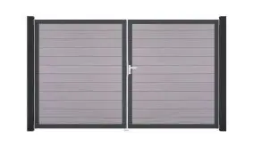 Witterungsbeständiges Doppeltor aus BPC-Lamellen in Bi-Color Weiß. Stärkender Aluminiumrahmen in Anthrazit