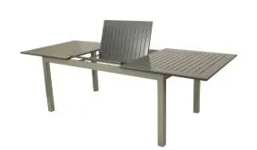 Funktionaler Blickfang: Garten Ausziehtisch im XXL-Format mit Flügelmechanismus aus pulverbeschichtetem Aluminium mit dem Maß 175 (245) x 100 x 76 cm