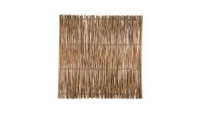 Sichtschutz aus Haselnuss mit senkrecht geflochtenen Ruten und einem Maß von 180 x 180cm 