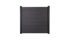 Der pflegeleichte Kolding Maxi Zaun enthält 7 extra breite Lamellen sowie ein Abschlussprofil und 2 Distanzstücke