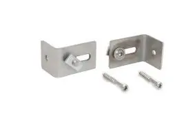 Das Montageset für Alu Zaunpfosten enthält zwei 50 x 30 mm L-Winkel, Nutensteine und Schrauben. Dank der Langlöcher ist für eine flexible Montage der Elementhalter gesorgt 