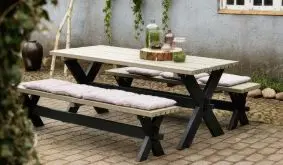 Das klassisch anmutende Gartenset Parkmöbel Nostalgi aus druckimprägniertem Holz ist in 4 Designs erhältlich