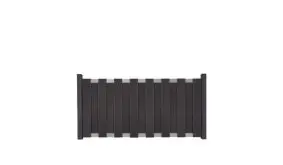 Witterungsbeständiger Gartenzaun aus anthrazitfarbenem BPC. Querriegel aus Aluminum in der Farbe Silber