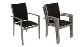 Der Aluminium Stapelsessel Svendborg wird im praktischen 4er-Set geliefert. Ein gutes Preis-Leistungs-Verhältnis von meingartenversand.de!