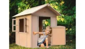 Mit der 135 x 111 x 133 cm Spielhütte Alessia wird es im Garten nie langweilig