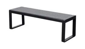 Die witterungsbeständige Hocker Bank wird aus Aluminium gefertigt