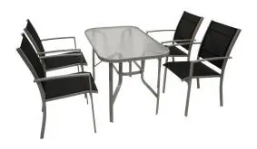 Garten Sitzgruppe aus vier 55 x 64 x 89 cm Stapelsesseln mit Armlehnen und einem 120 x 70 x 72 cm Tisch mit Glasplatte und abgerundeten Ecken