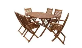 Die wetterfeste, pflegeleichte Gartenmöbel Garnitur Genua aus geöltem, FSC®-zertifiziertem Akazienhartholz besteht aus 6 Stühlen und einem Tisch. Durch den warmen Naturton des Holzes fügt sie sich harmonisch in Ihren Gartenbereich ein.