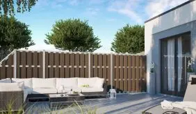 Die WPC Zäune gibt es quadratisch (180 x 180 cm), hochkant (90 x 180 cm) und abgeschrägt (90 x 180 auf 90 cm)