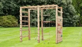 Perfekt zum Toden: Das Klettergerüst Luke powert Ihre Kleinen ganz schön aus