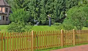 Lattenzaun Charlottenburg aus hochwertiger Eiche im Format 200 x 100 cm