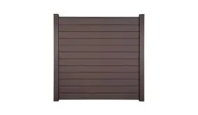 Der BPC Sichtschutz Odense 1 hat das Maß 180 x 180 cm. Das Set besteht aus 12 Einzellamellen, Start/Abschlussprofilen und Distanzstücken, OHNE Pfosten.
