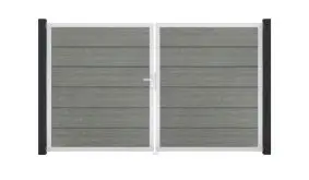 Witterungsbeständiges Doppeltor bestehend aus aschgrauen PVC-Lamellen und silbernem Alu-Rahmen. Maß: 300 x 180 cm