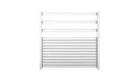 Gradliniges Design trifft auf hohe Qualität: unser Rhombus Sichtschutzzaun aus Aluminium und satinierten Einscheibensicherheitsglas - ein echter Hingucker!