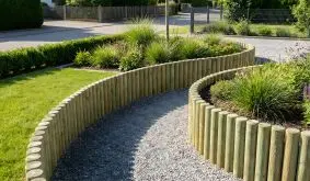 Druckimprägnierter Rundholzpfahl aus Kiefer/Fichte, 6 cm Durchmesser, mit gespitztem Ende für Zaunbau und Gartenprojekte