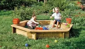 Sandkasten mit Deckel aus imprägniertem Kiefernholz