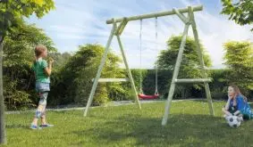 Lachen, schwingen, fliegen – die robuste 240 x 190 x 220 cm Schaukel für den Garten aus KDI-Holz macht's möglich