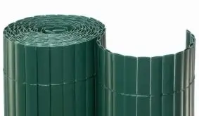 Die grünen 0,5 cm PVC Profile werden durch Nylonbänder zusammengehalten. Bindungsabstand: 10 cm