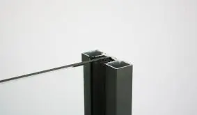 Als Pfostenersatz gestattet das Alu Wandprofil  die Befestigung von 8 mm Glasscheiben an Fassaden oder Mauern. Dazu sind zusätzlich Gummidichtungen (s. Zubehör) erforderlich