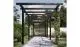 Doppelpergola mit breiter Überdachungsfläche: Moderne Pergola aus Holz für wirkungsvolle Gartenwege oder geschützte Laufgänge
