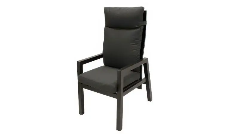 Der 59 x 73 x 112 cm Aluminium Hochlehner Alicante wird im 2er-Set geliefert. Dank der stufenlos verstellbaren Rückenlehne und 8 cm Polster ist für maximalen Sitzkomfort gesorgt