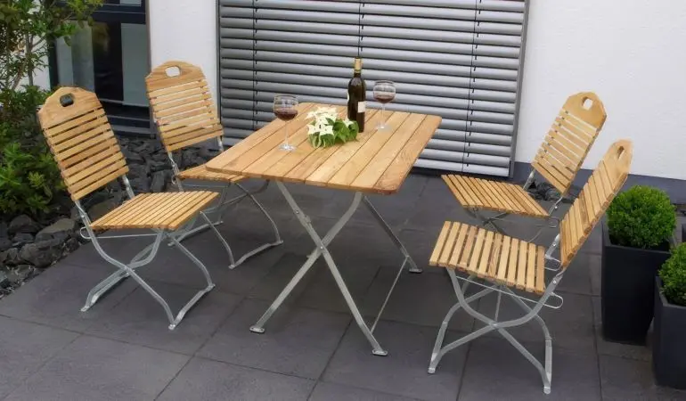 Das Biergarten Möbelset Visby II mit dem Biergarnitur Stuhl Visby