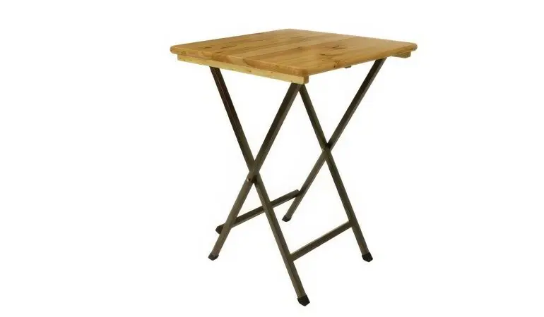 Klappbarer 78 x 78 x 110,5 cm Bistro Stehtisch mit 28 mm Tischplatte aus Nadelholz. Alle Holzteile sind mit einem speziellen, UV-beständigen Klarlack versehen