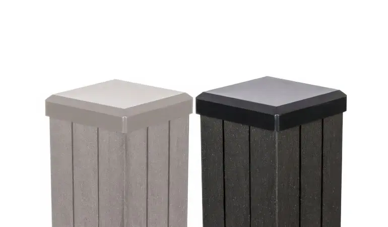 Der 7 x 7 cm BPC Zaunpfosten ist in den co-extrudierten Farben Anthrazit und Bi-Color Sand verfügbar