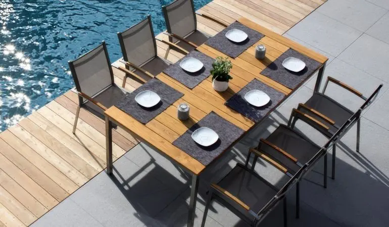 Nehmen Sie Platz: Das moderne Edelstahl Gartenset für 6 Personen lässt sich unkompliziert individualisieren 