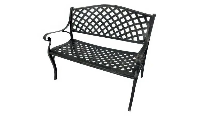 Auf der Gartenbank aus Aluminiumguss im Maß 105 x 57 x 84 cm finden 2 Personen Platz.