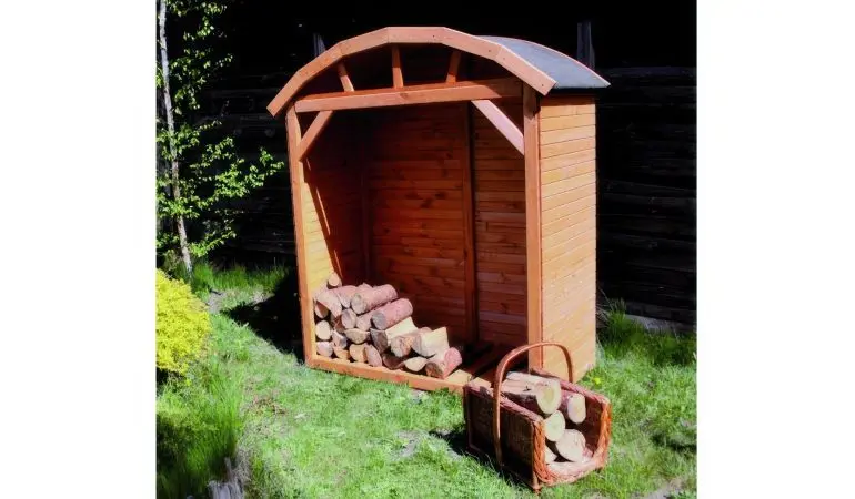 Entdecken Sie jetzt unsere riesige Auswahl an Gartenaccesoirs, wie z.b. unser Kaminholz Regal aus massivem druckimprägniertem Kiefernholz.