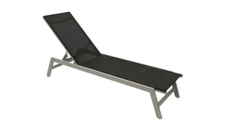 Mit einem Maß von ca. 191 x 55 x 32 cm bietet die Aluminium Sonnenliege Pylos Ihnen einen gemütlichen Platz zum Sonnenbaden.