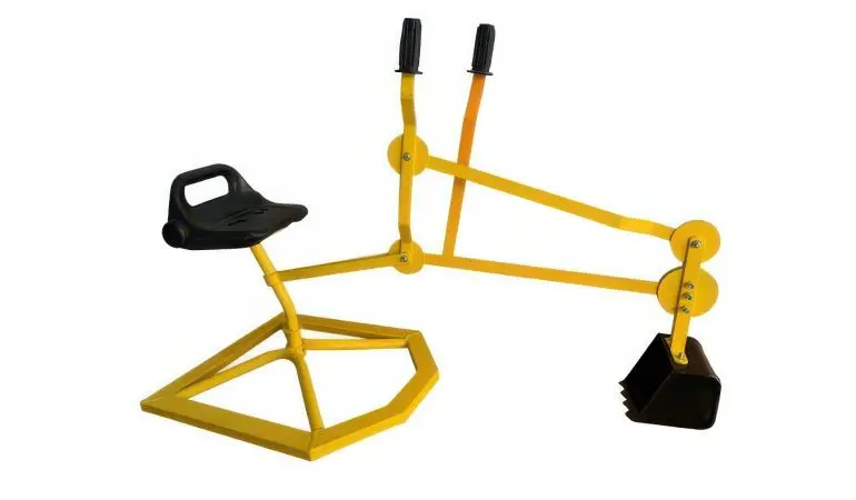 Der Aufsitzbagger mit 360° drehbarem Sitz und 2-Hand-Steuerungsfunktion sorgt für ein realistisches Baggerszenario im Sandkasten