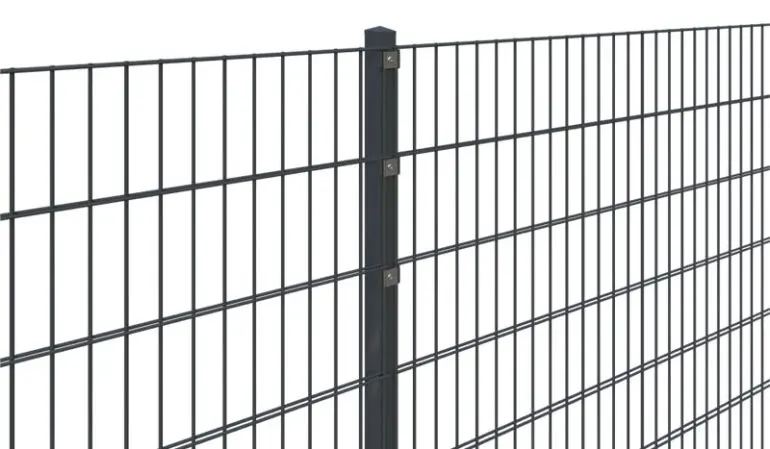 Für jeden Außenbereich geeignet: Die vielseitigen und stabilen 6/5/6 mm Doppelstabmatten aus verzinktem Stahl sind echte Allrounder
