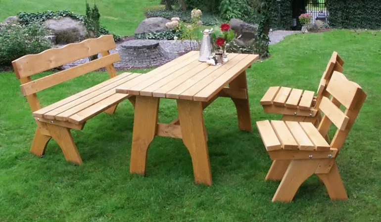 Bequemes Set zuum gemeinsames Kaffee trinken oder einen nachbarschaftlichen Klönschnack - Gartenmöbel Holz Trelleborg III