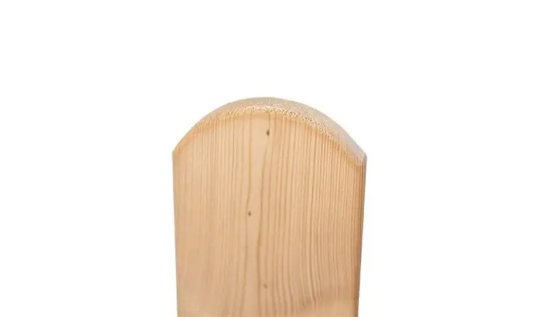 Pflegeleicht, attraktiv und beständig: Die halbrunde 2 x 9,5 cm Zaunlatte Lignum aus naturbelassenem Lärchenholz
