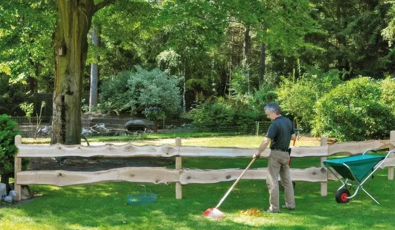 Der Rancherzaun Eiche ist für den unkomplizierten Selbstbau und individuelle Zaunanlagen mit großer Feldlänge optimal