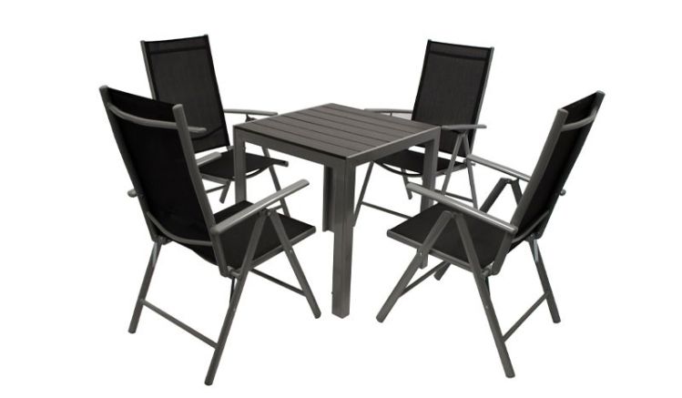 Die "kleine" Variante der Camping Sitzgruppe mit 70 x 70 x 75 cm messendem Tisch eignet sich toll für den Kleingarten oder Campingplatz.