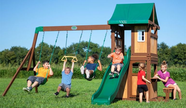 Alles, was sich ein Kinderherz wünscht: 430 x 340 x 260 cm Kleinkindschaukel mit Spielturm und Rutsche 