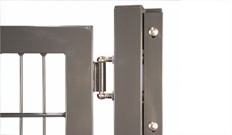 Zaunanschluss-Leisten-Set in Anthrazit (RAL 7016) für 8/6/8 mm Doppelstabmatten Türen und Tore. Sorgen für einen bündigen und farblich harmonischen Anschluss